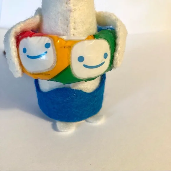 Vacation Felt Mouse Art Doll with inner tube floatie beach fun handmade - Picture 7 of 9